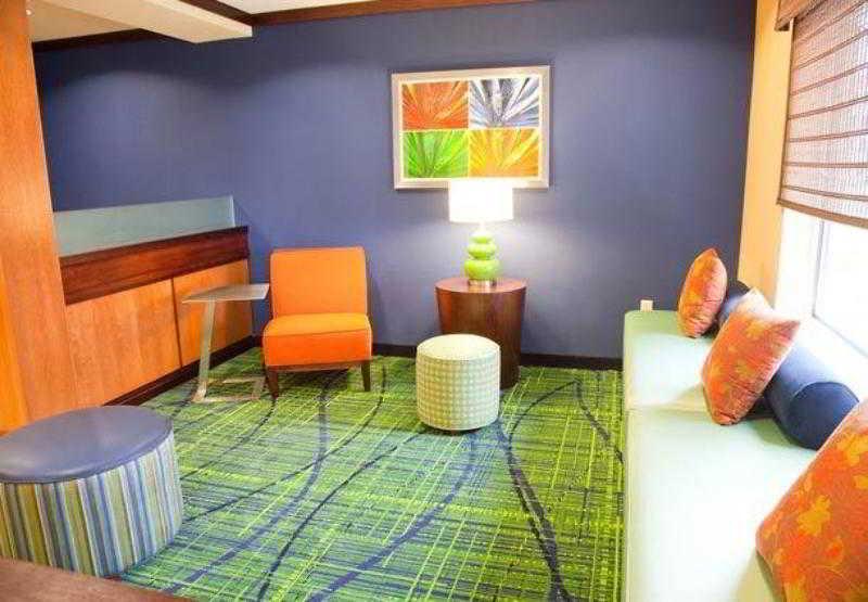 Fairfield By Marriott Peoria East Hotel Екстериор снимка