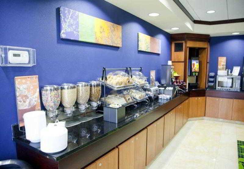 Fairfield By Marriott Peoria East Hotel Екстериор снимка