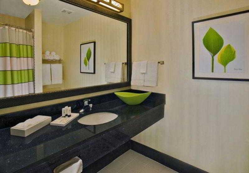 Fairfield By Marriott Peoria East Hotel Екстериор снимка